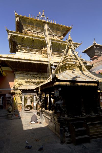 Patan Golden Temple 03.jpg