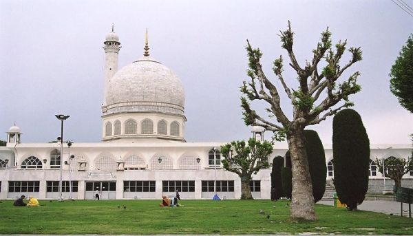 Hazratbal-shrine-srinagar.jpg